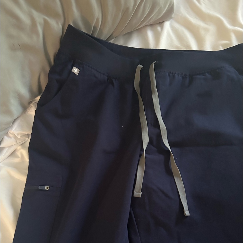 Figs Navy Blue Joggers- BRAND NEW - Picture 3 of 4